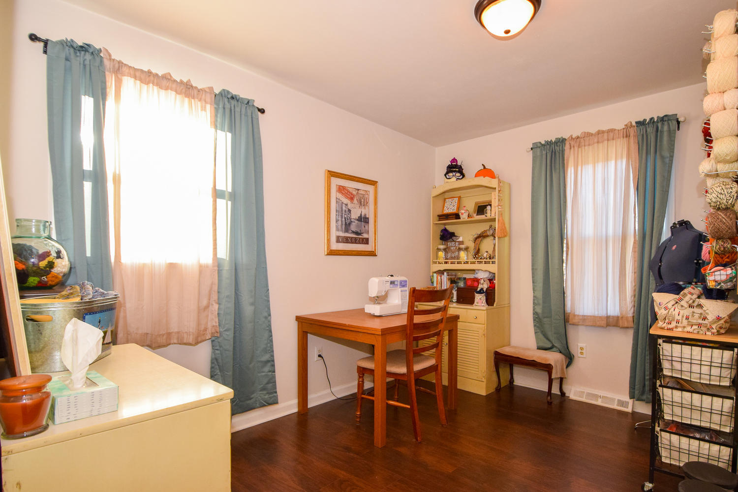 710 Estates Road Southeast Roanoke, VA 24014 - Photo 14 of 31 Bedroom 2