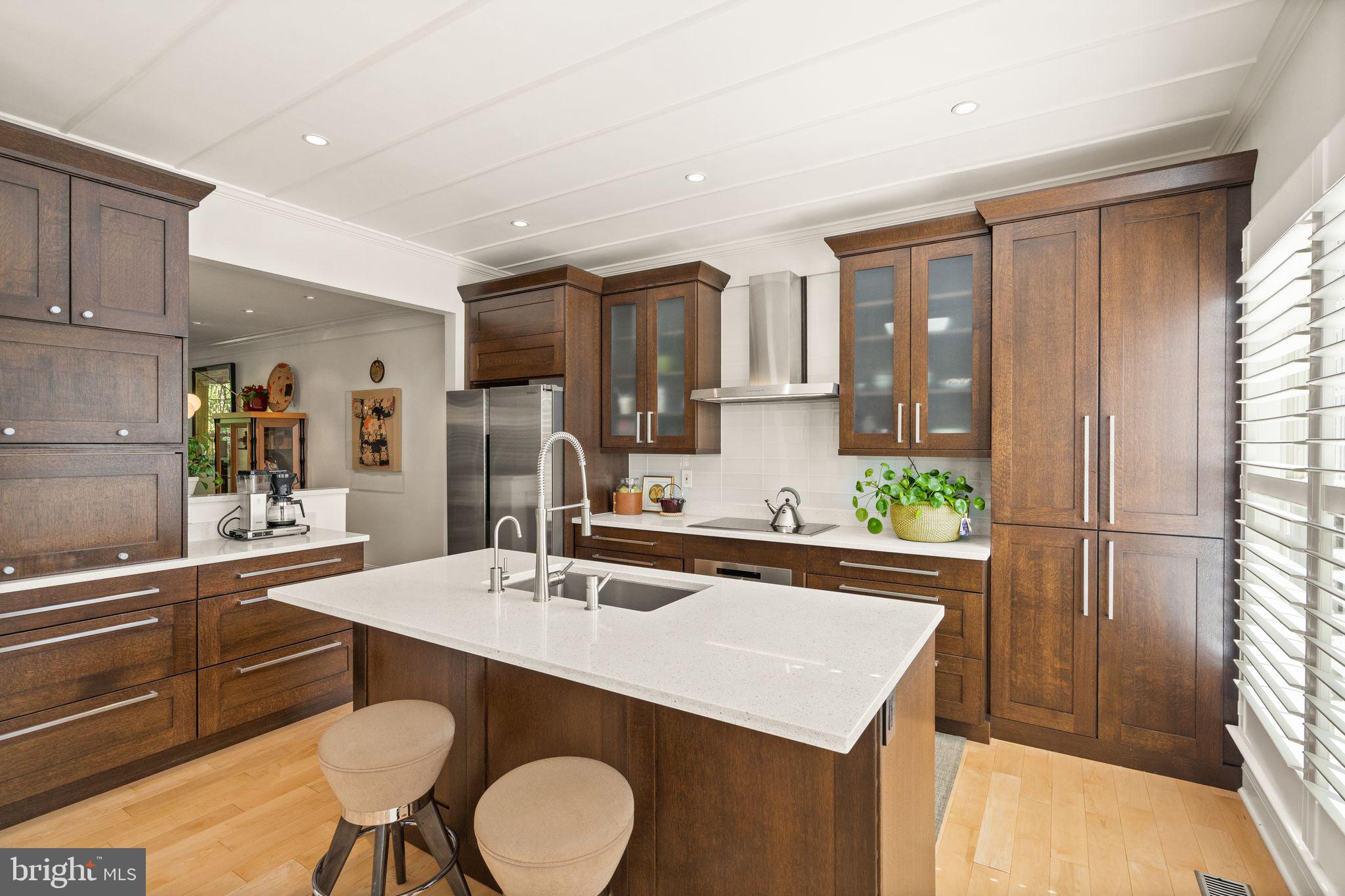 9324 Branchside Lane Fairfax, VA 22031 - Photo 11 of 73