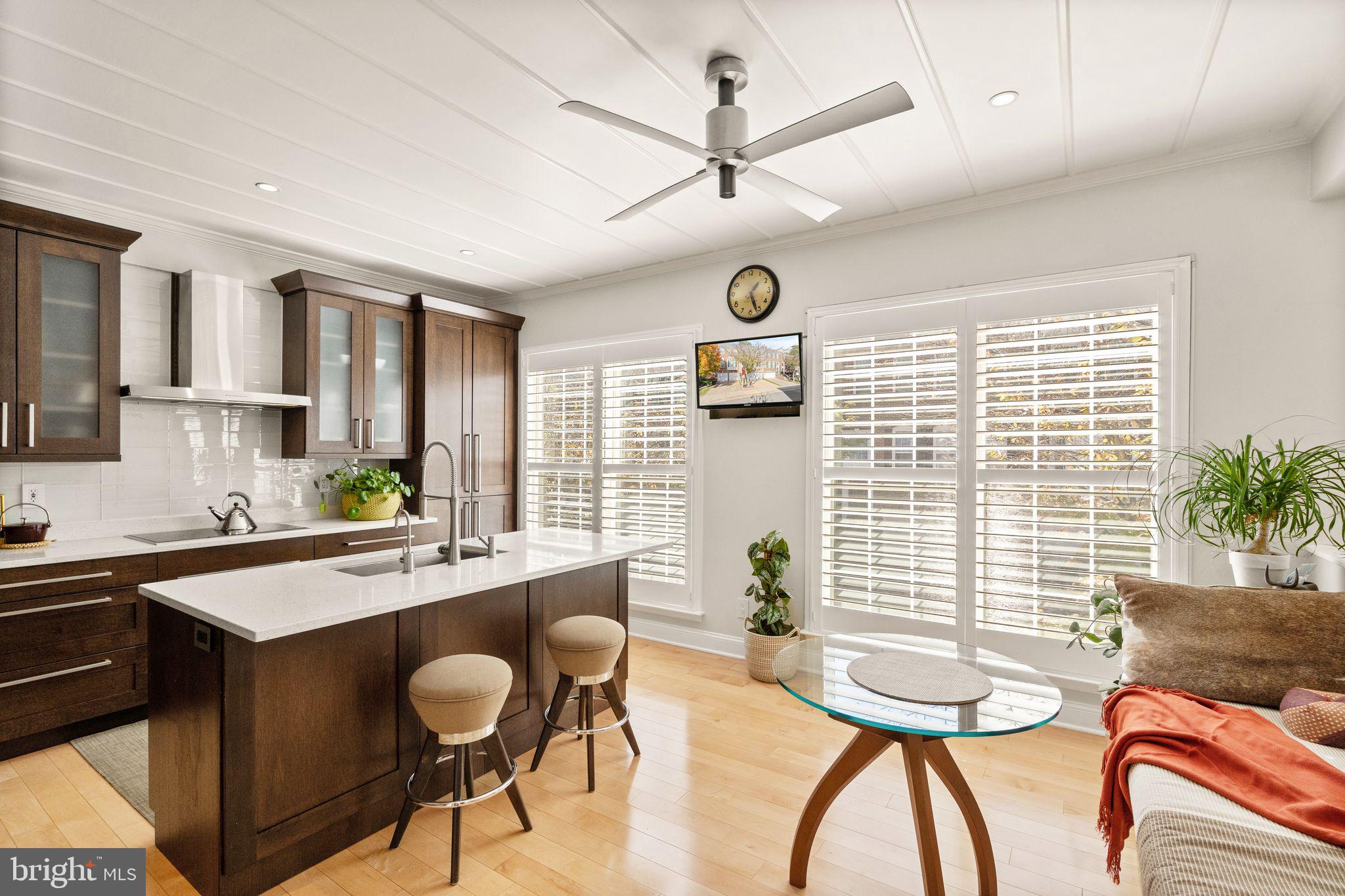 9324 Branchside Lane Fairfax, VA 22031 - Photo 15 of 73