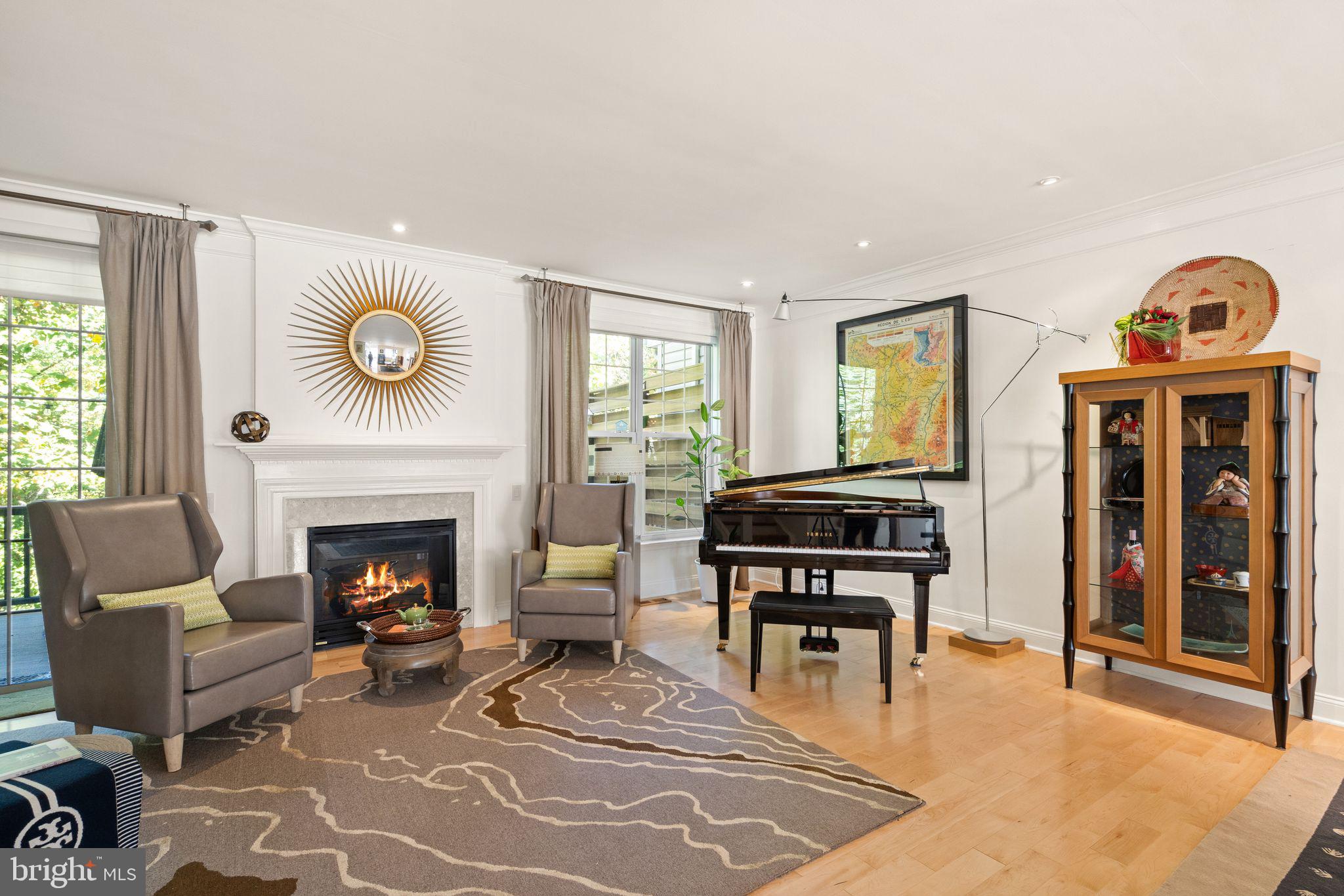 9324 Branchside Lane Fairfax, VA 22031 - Photo 19 of 73