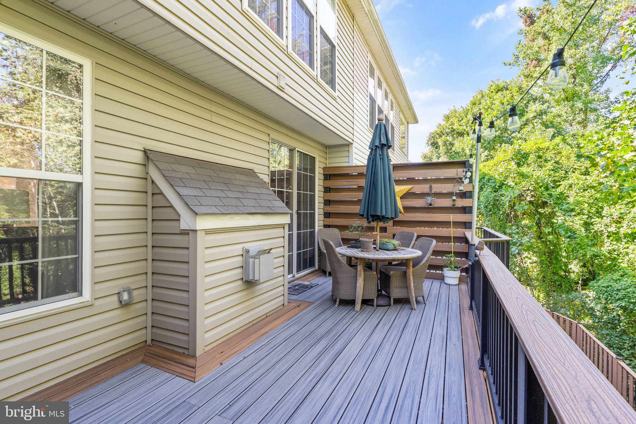 9324 Branchside Lane Fairfax, VA 22031 - Photo 23 of 73