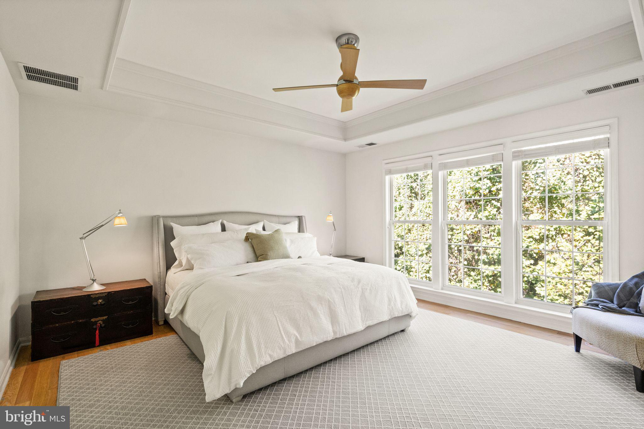 9324 Branchside Lane Fairfax, VA 22031 - Photo 36 of 73