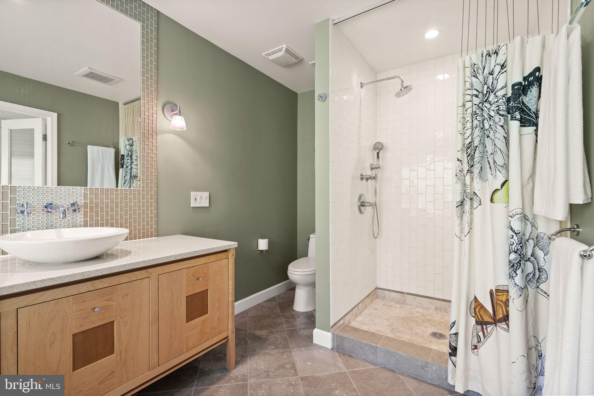 9324 Branchside Lane Fairfax, VA 22031 - Photo 39 of 73