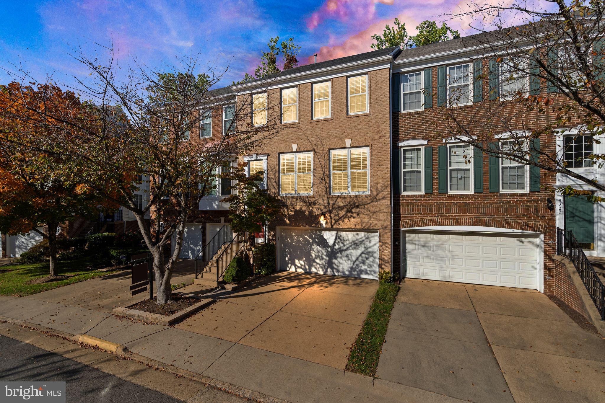 9324 Branchside Lane Fairfax, VA 22031 - Photo 4 of 73