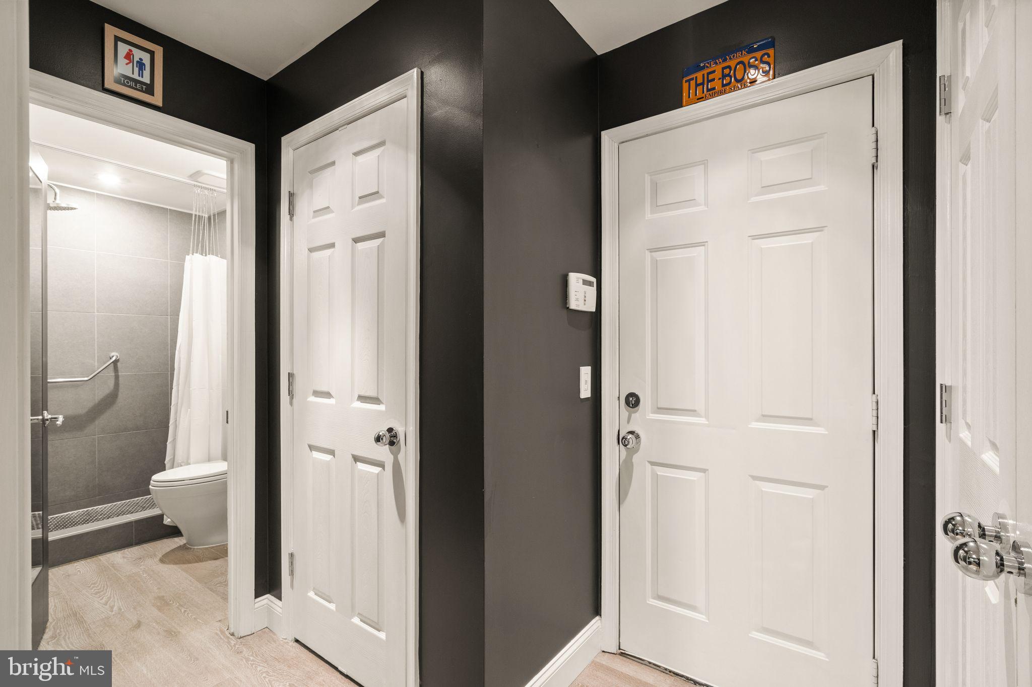 9324 Branchside Lane Fairfax, VA 22031 - Photo 46 of 73