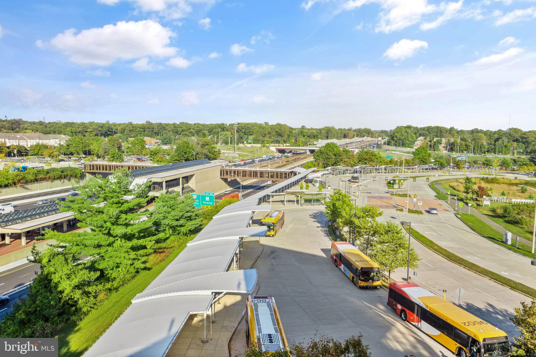 9324 Branchside Lane Fairfax, VA 22031 - Photo 58 of 73