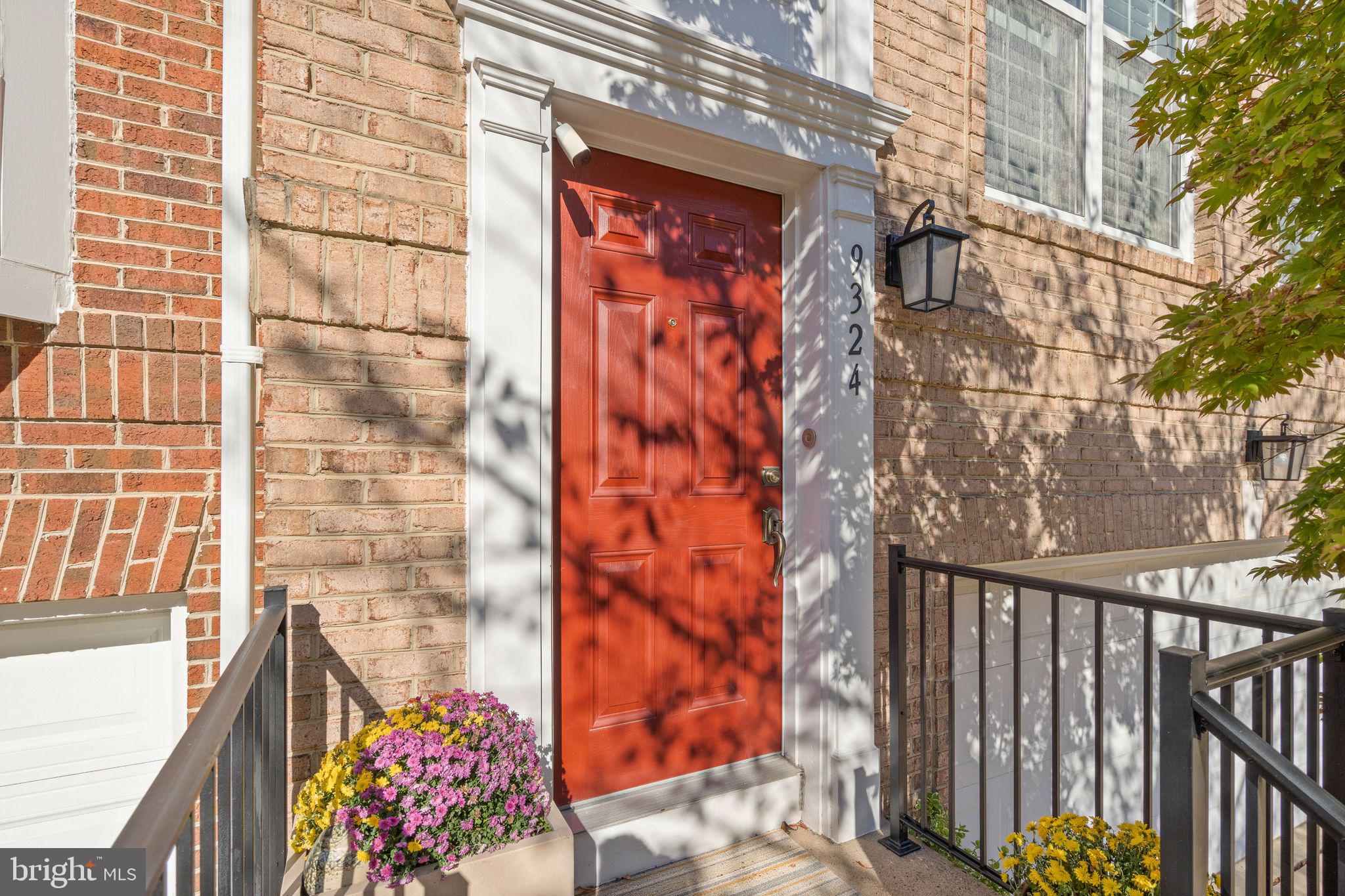 9324 Branchside Lane Fairfax, VA 22031 - Photo 7 of 73