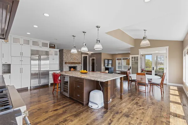 $849,000 | 1333 Hedgerow Drive, Grayslake, IL 60030