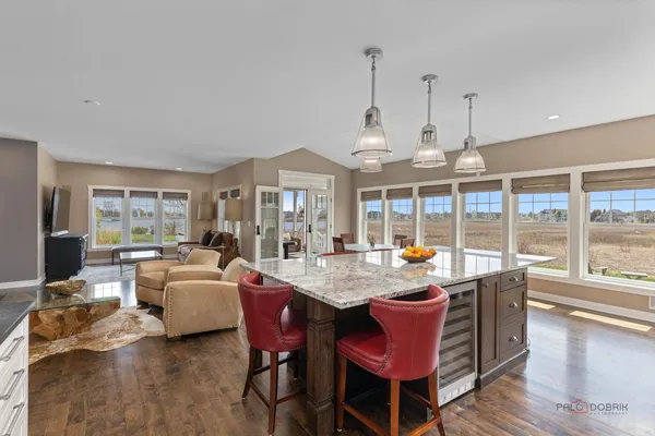 $849,000 | 1333 Hedgerow Drive, Grayslake, IL 60030