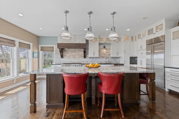 $849,000 | 1333 Hedgerow Drive, Grayslake, IL 60030