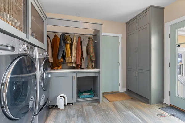 $849,000 | 1333 Hedgerow Drive, Grayslake, IL 60030