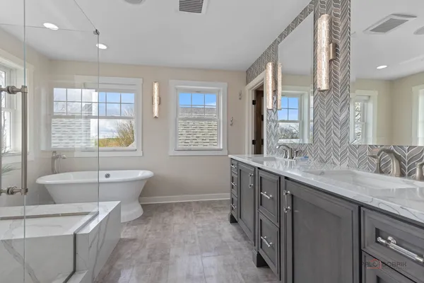 $849,000 | 1333 Hedgerow Drive, Grayslake, IL 60030