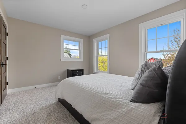 $849,000 | 1333 Hedgerow Drive, Grayslake, IL 60030