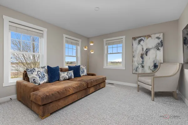 $849,000 | 1333 Hedgerow Drive, Grayslake, IL 60030