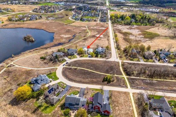 $849,000 | 1333 Hedgerow Drive, Grayslake, IL 60030