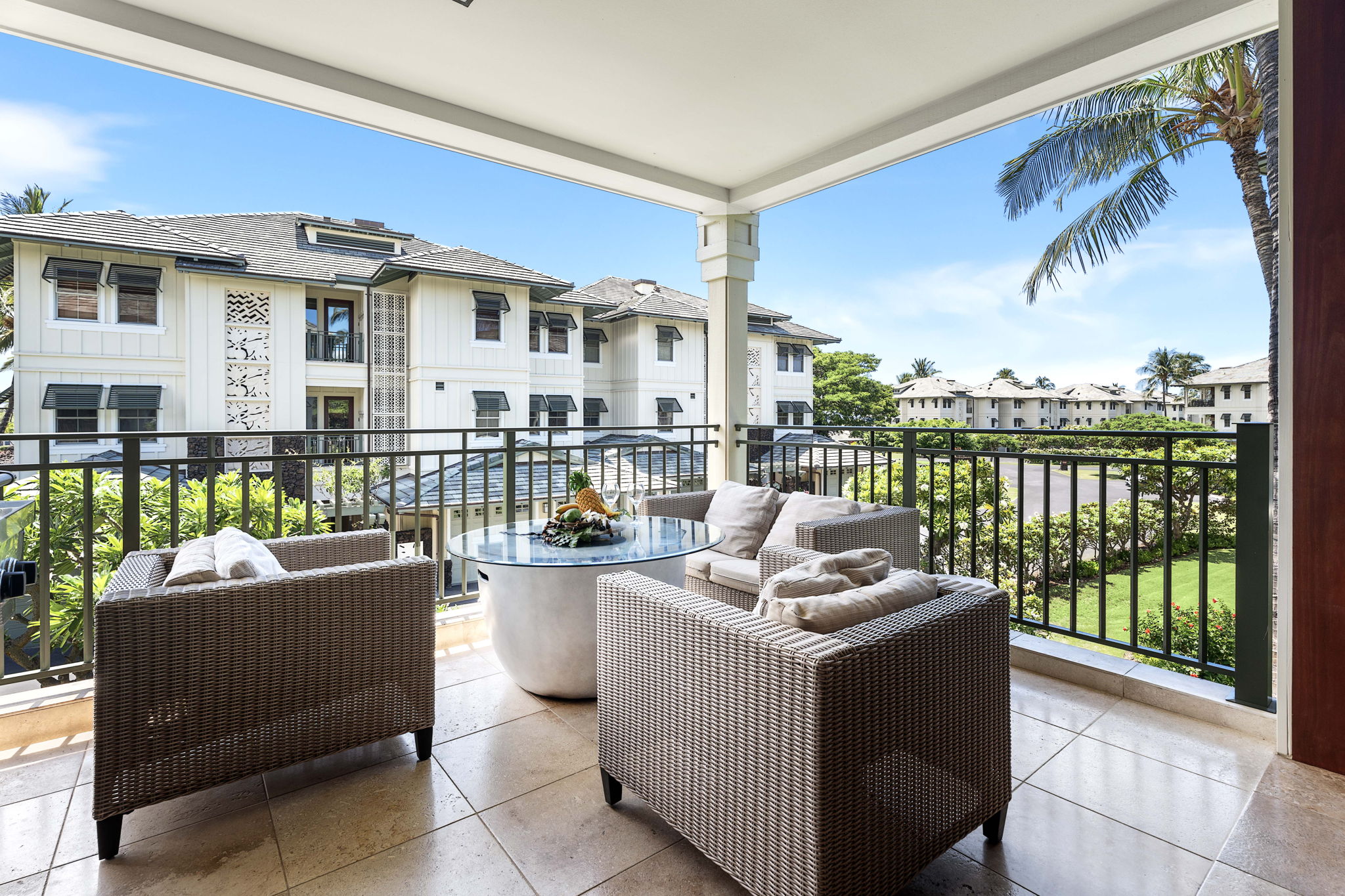 69-1000 Kolea Kai Circle, Unit 15L Waikoloa, HI 96738 - Photo 15 of 29 a work room with furniture and a floor to ceiling window