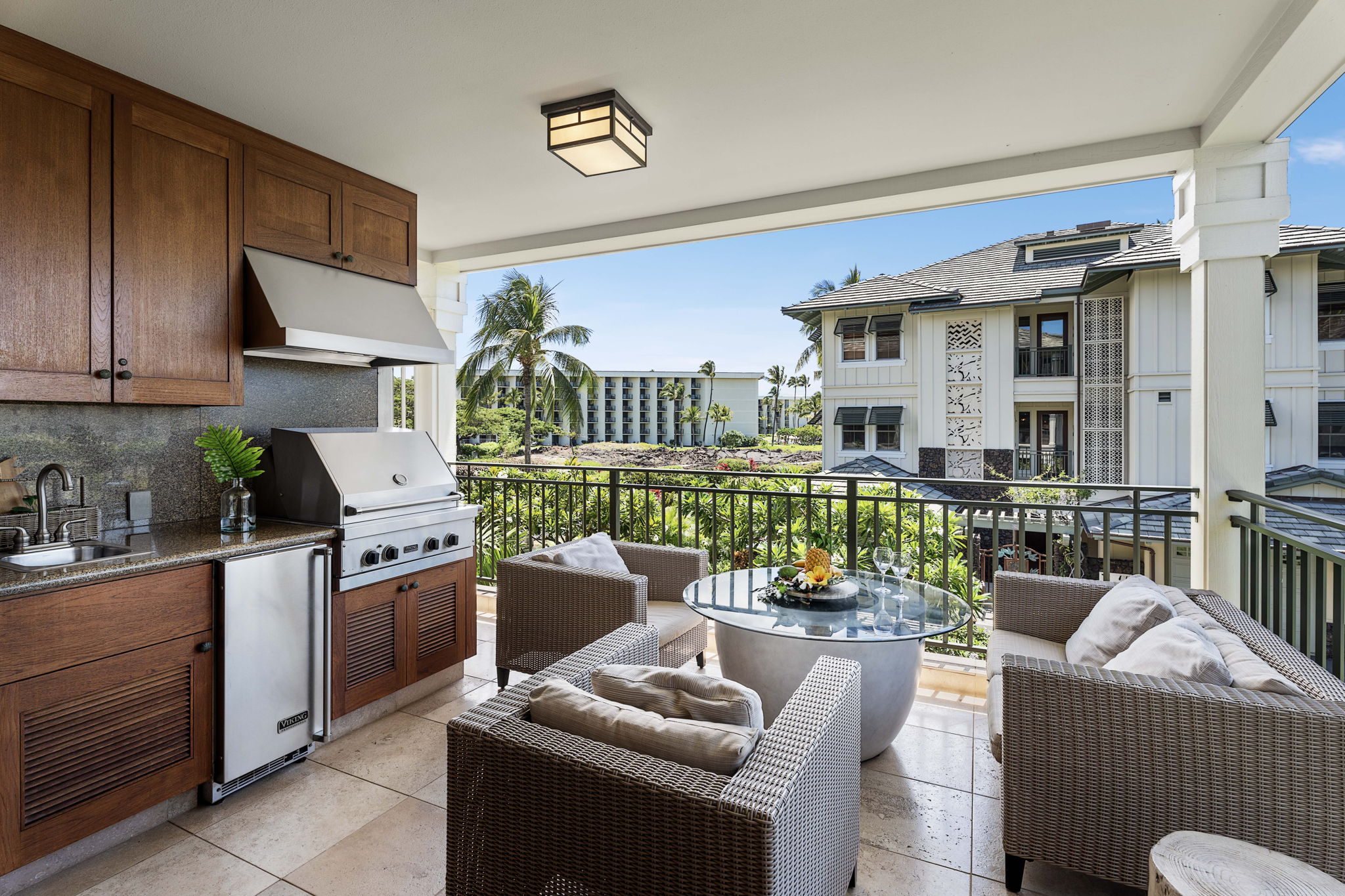 69-1000 Kolea Kai Circle, Unit 15L Waikoloa, HI 96738 - Photo 2 of 29 a living room with furniture