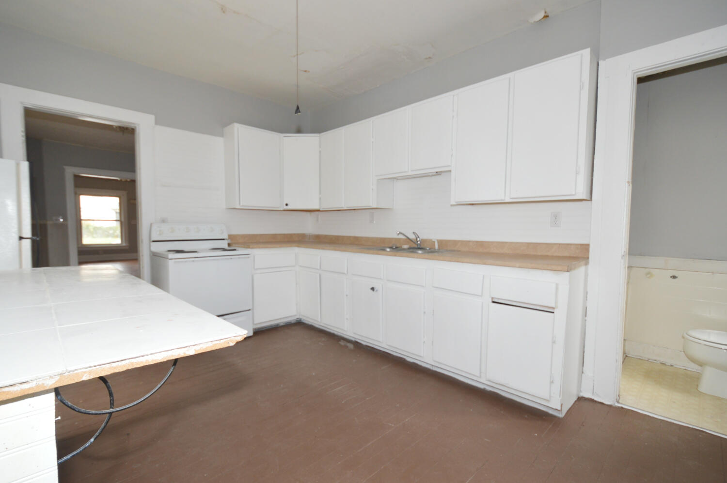 423 North Shaffer Street Springfield, OH 45504 - Photo 8 of 16 Gallery Image 8