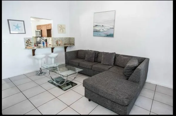 $2,999 | 2456 Southwest 54th Street, Fort Lauderdale, FL 33312