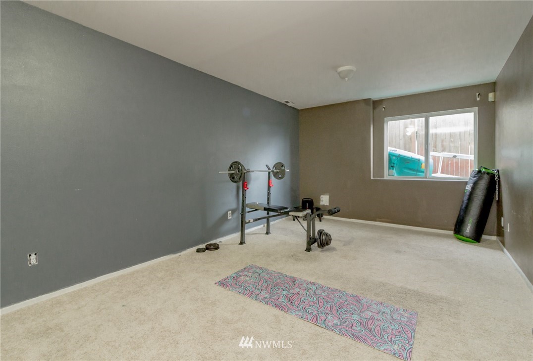 702 Southwest 3rd Place Renton, WA 98057 - Photo 15 of 23