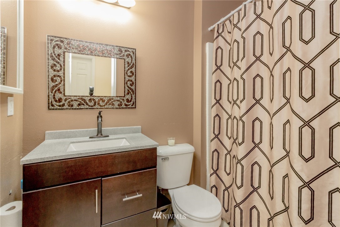 702 Southwest 3rd Place Renton, WA 98057 - Photo 10 of 23