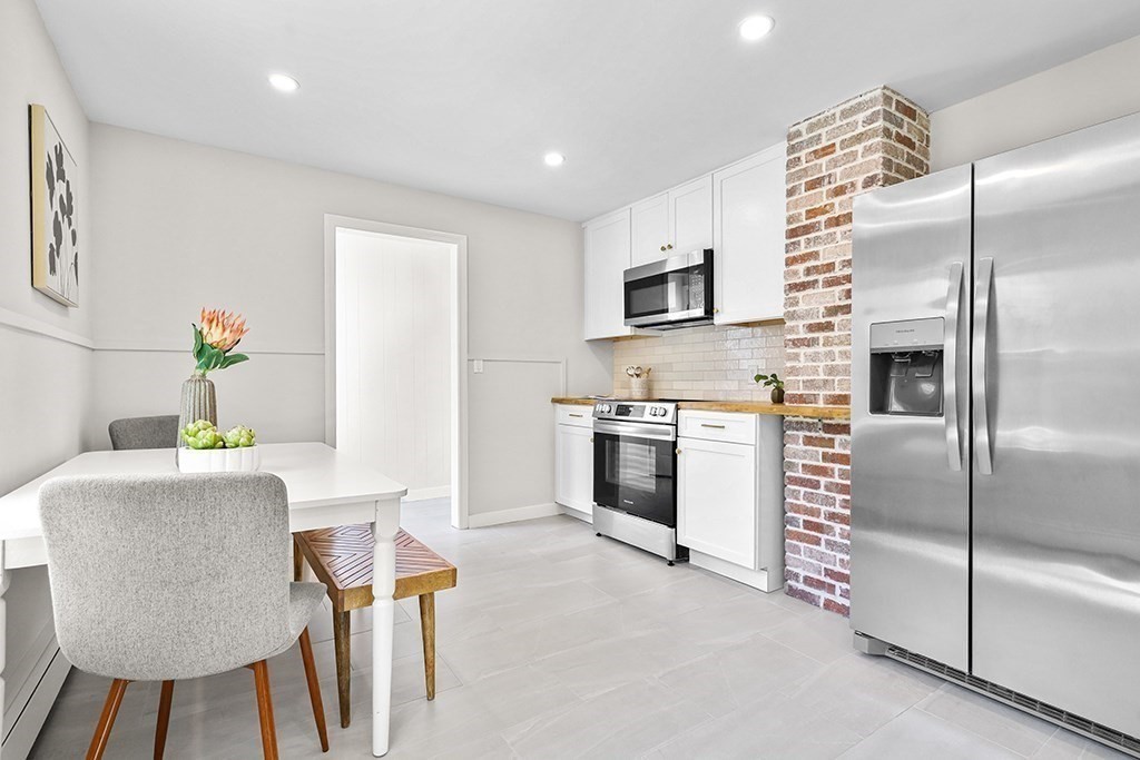 23 Healy Road Worcester, MA 01603 - Photo 8 of 26 Gallery Image 8