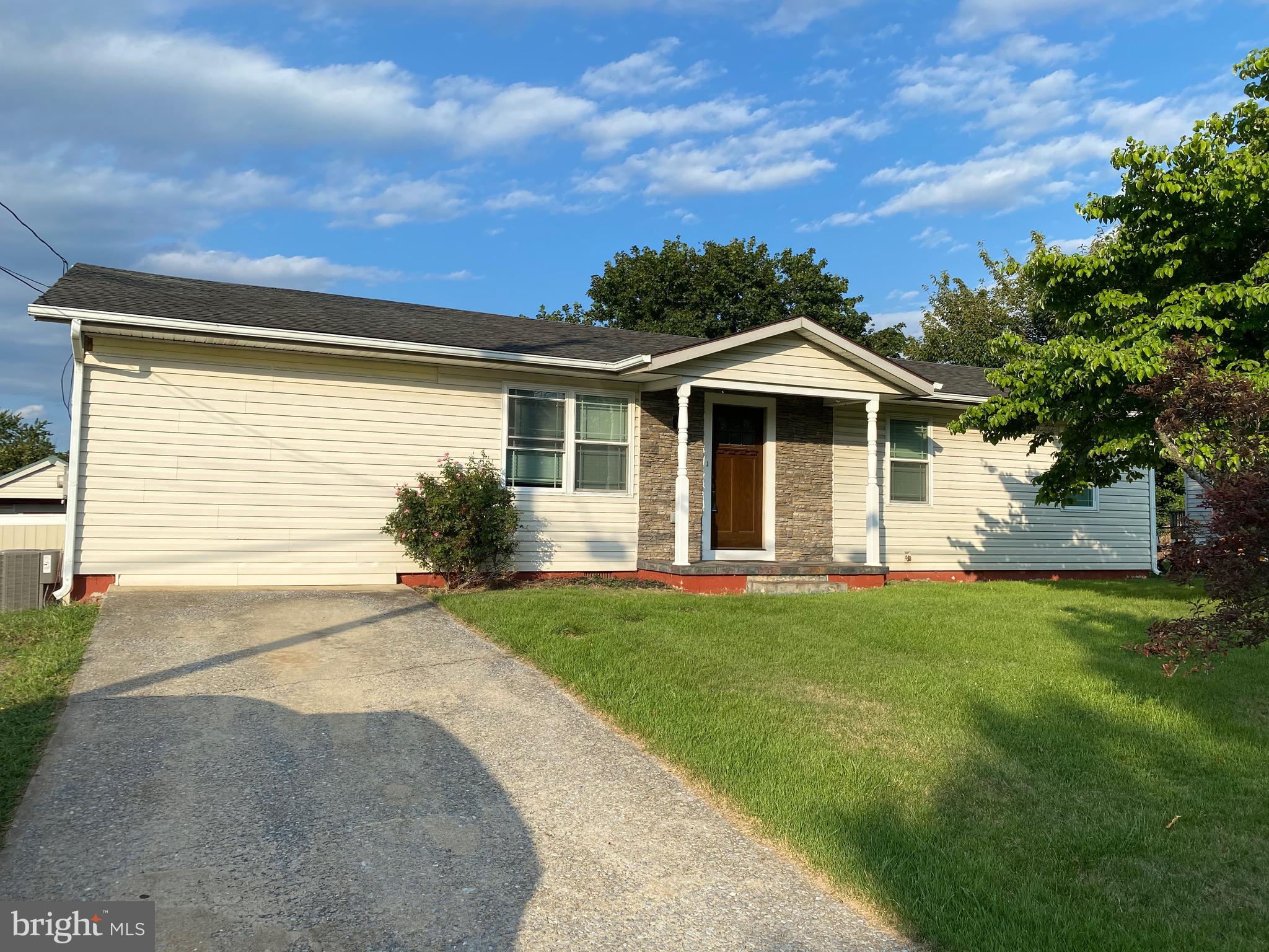 1652 Co Rte 51/9 Inwood, WV 25428 - Photo 2 of 27 Gallery Image 2