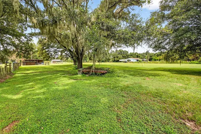 $735,000 | 8410 West Knights Griffin Road, Plant City, FL 33565