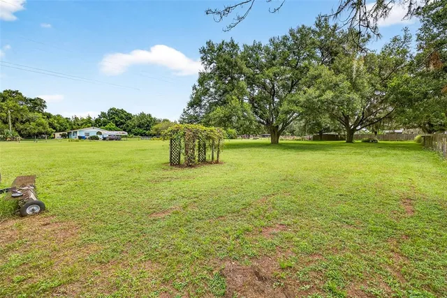 $735,000 | 8410 West Knights Griffin Road, Plant City, FL 33565