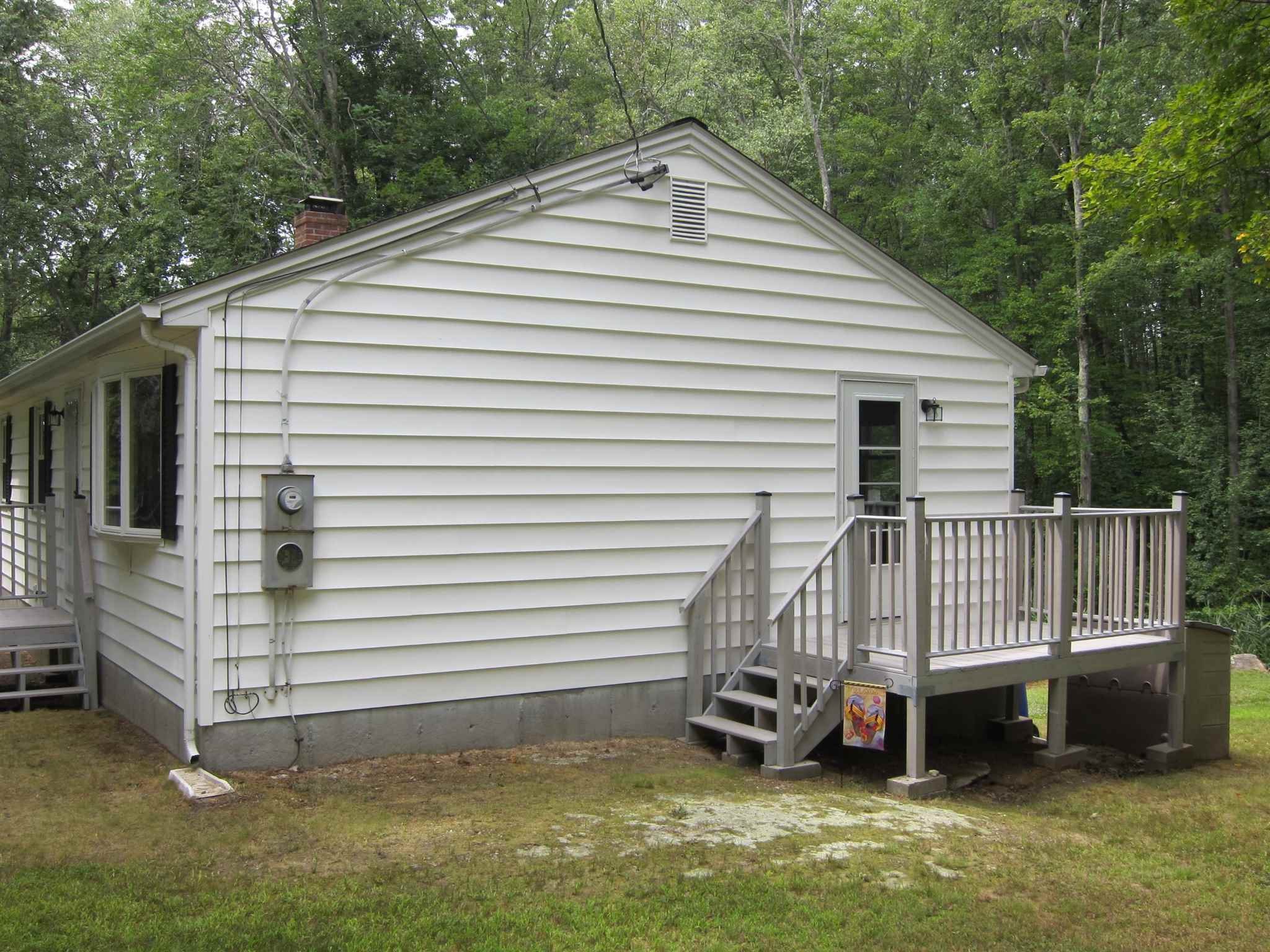 222 Morse Road Manchester, NH 03104 - Photo 3 of 40 Gallery Image 3