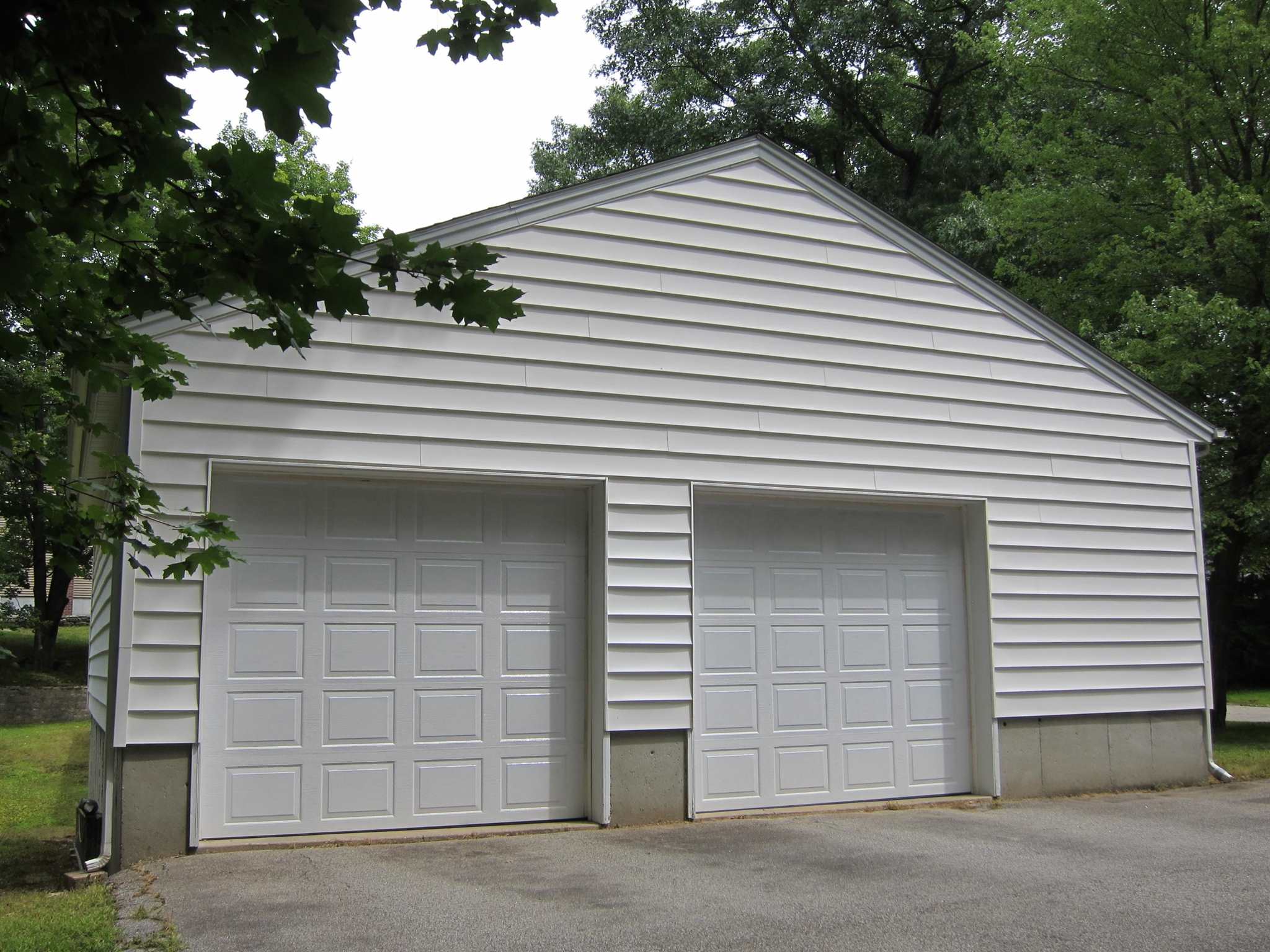 222 Morse Road Manchester, NH 03104 - Photo 4 of 40 Gallery Image 4