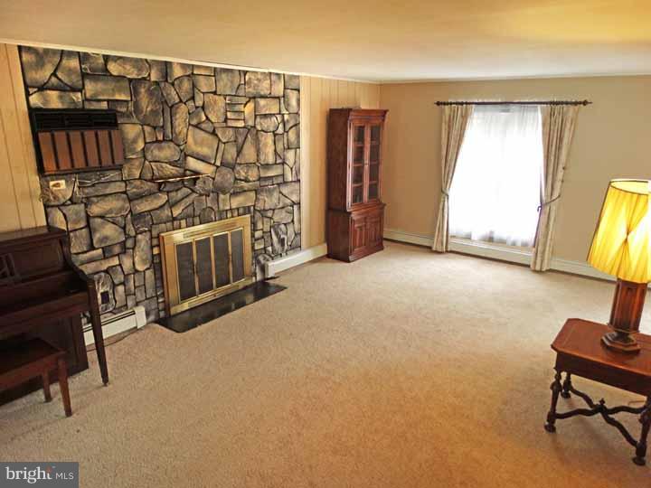 23 Tinder Road Levittown, PA 19056 - Photo 8 of 15 Living Room