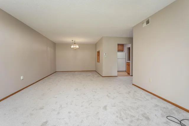 $199,000 | 1415 Lake Street, Unit 105, Alexandria, MN 56308