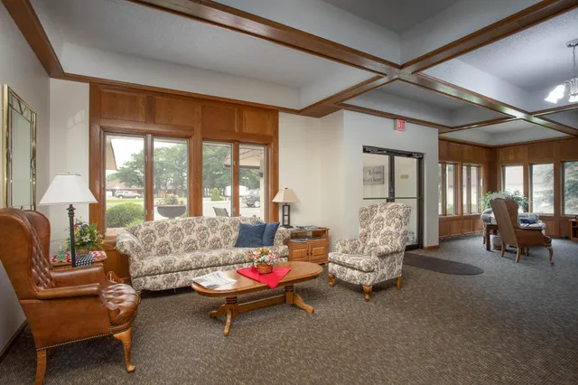 $199,000 | 1415 Lake Street, Unit 105, Alexandria, MN 56308