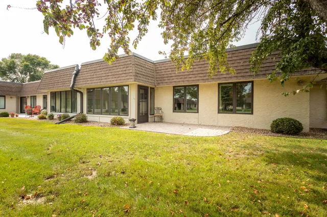 $199,000 | 1415 Lake Street, Unit 105, Alexandria, MN 56308