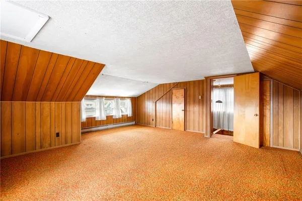 a view of walk in closet