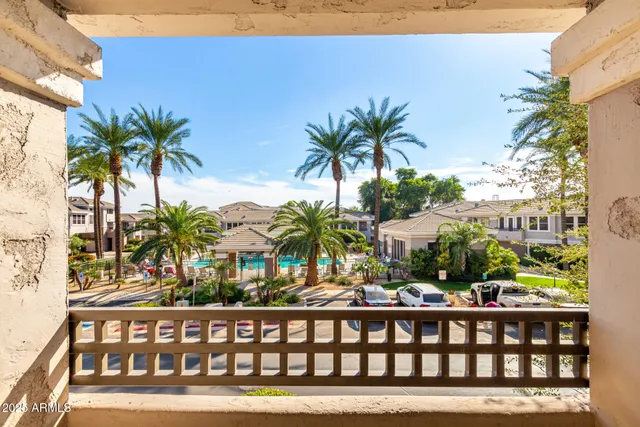 $2,475 | 15221 North Clubgate Drive, Unit 2005, Scottsdale, AZ 85254