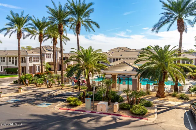 $2,475 | 15221 North Clubgate Drive, Unit 2005, Scottsdale, AZ 85254