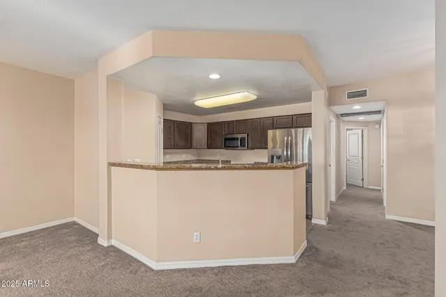 $2,475 | 15221 North Clubgate Drive, Unit 2005, Scottsdale, AZ 85254