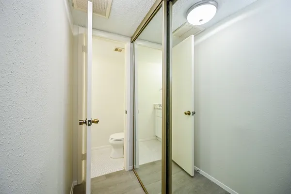 $1,350 | 12916 Wirevine Lane, Unit 243, Houston, TX 77072
