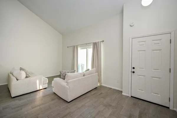 $1,350 | 12916 Wirevine Lane, Unit 243, Houston, TX 77072