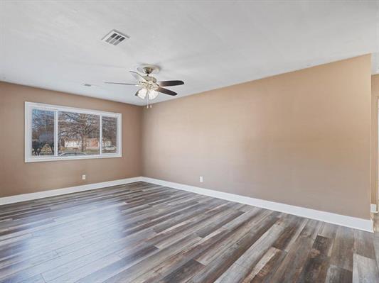 1833 West Kimberly Road Davenport, IA 52806 - Photo 19 of 31