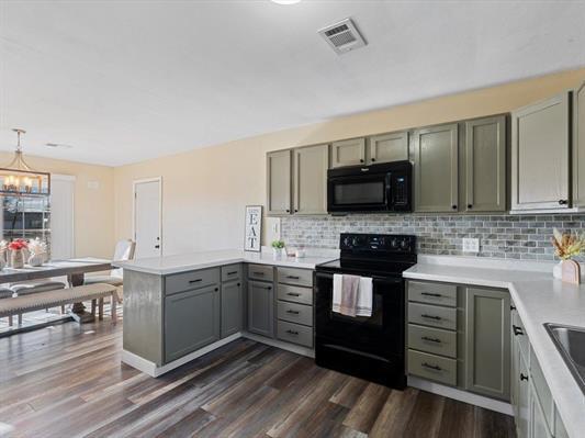 1833 West Kimberly Road Davenport, IA 52806 - Photo 9 of 31