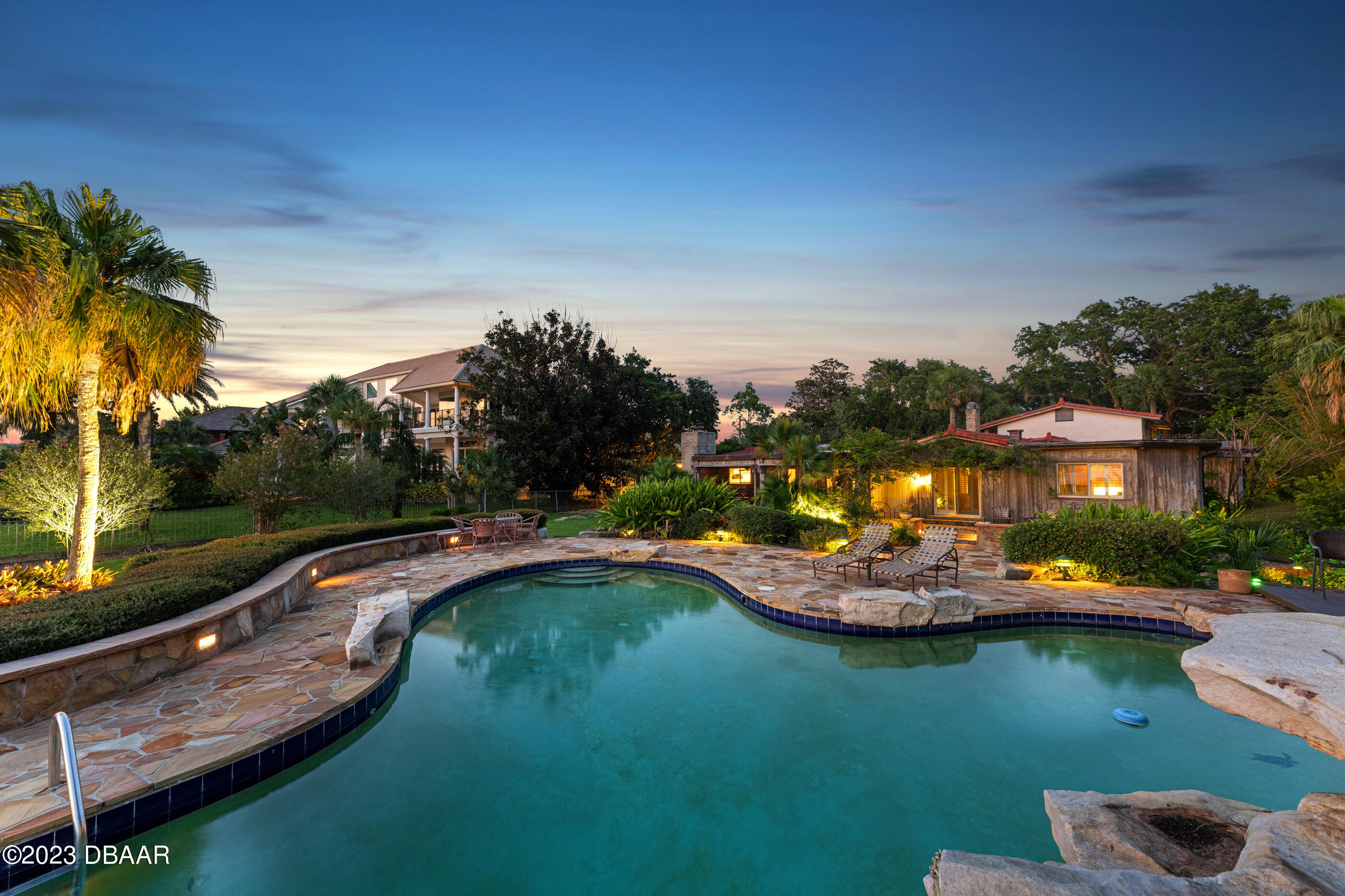 880 John Anderson Drive Ormond Beach, FL 32176 - Photo 10 of 79 9