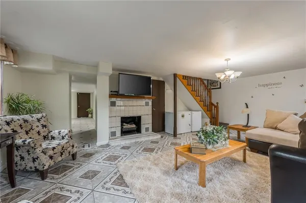 $399,900 | 3800 South Crysler Avenue, Independence, MO 64055