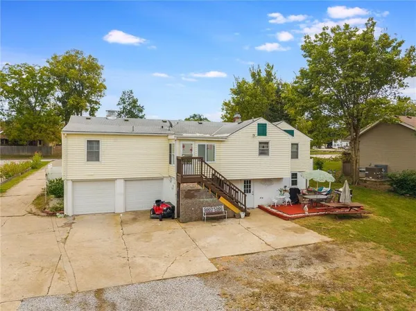 $399,900 | 3800 South Crysler Avenue, Independence, MO 64055