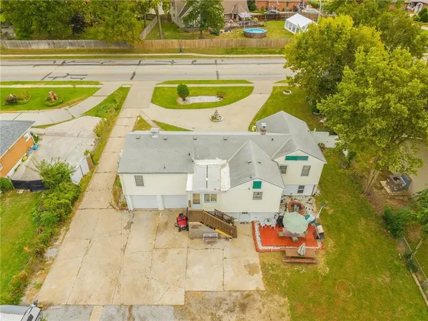 $399,900 | 3800 South Crysler Avenue, Independence, MO 64055