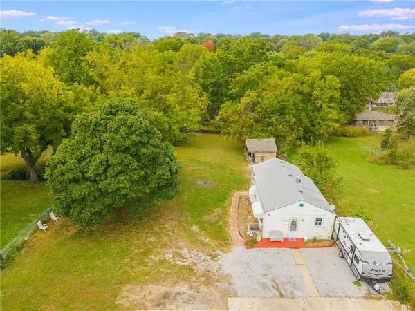 $399,900 | 3800 South Crysler Avenue, Independence, MO 64055