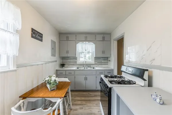 $399,900 | 3800 South Crysler Avenue, Independence, MO 64055
