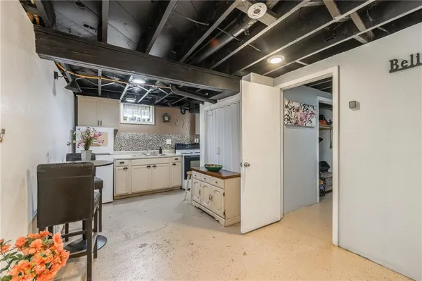 $399,900 | 3800 South Crysler Avenue, Independence, MO 64055